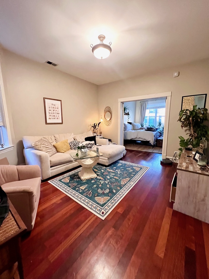 2303 North Avenue, Chicago, IL 60647