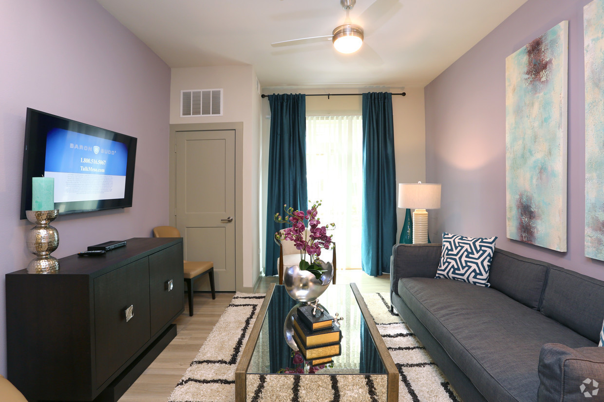 700 Algonquin Road, Schaumburg, IL 60173