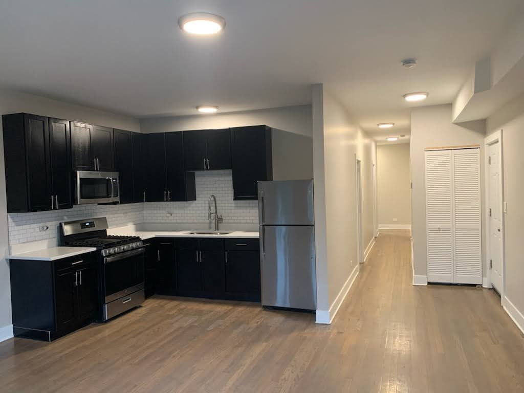 7944 ELLIS Avenue, Chicago, IL 60619