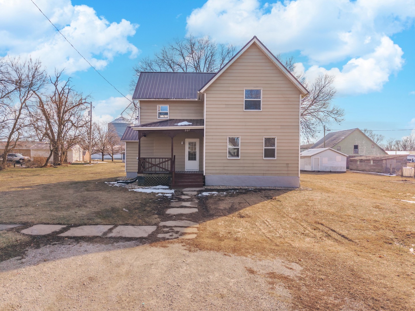 207 Maple Street, Chatsworth, IL 60921