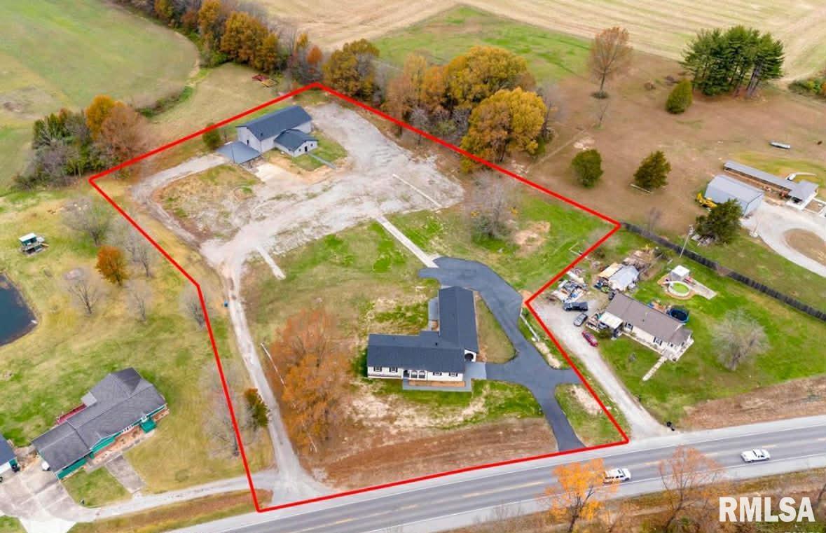 7837 State Highway 37, Benton, IL 62812