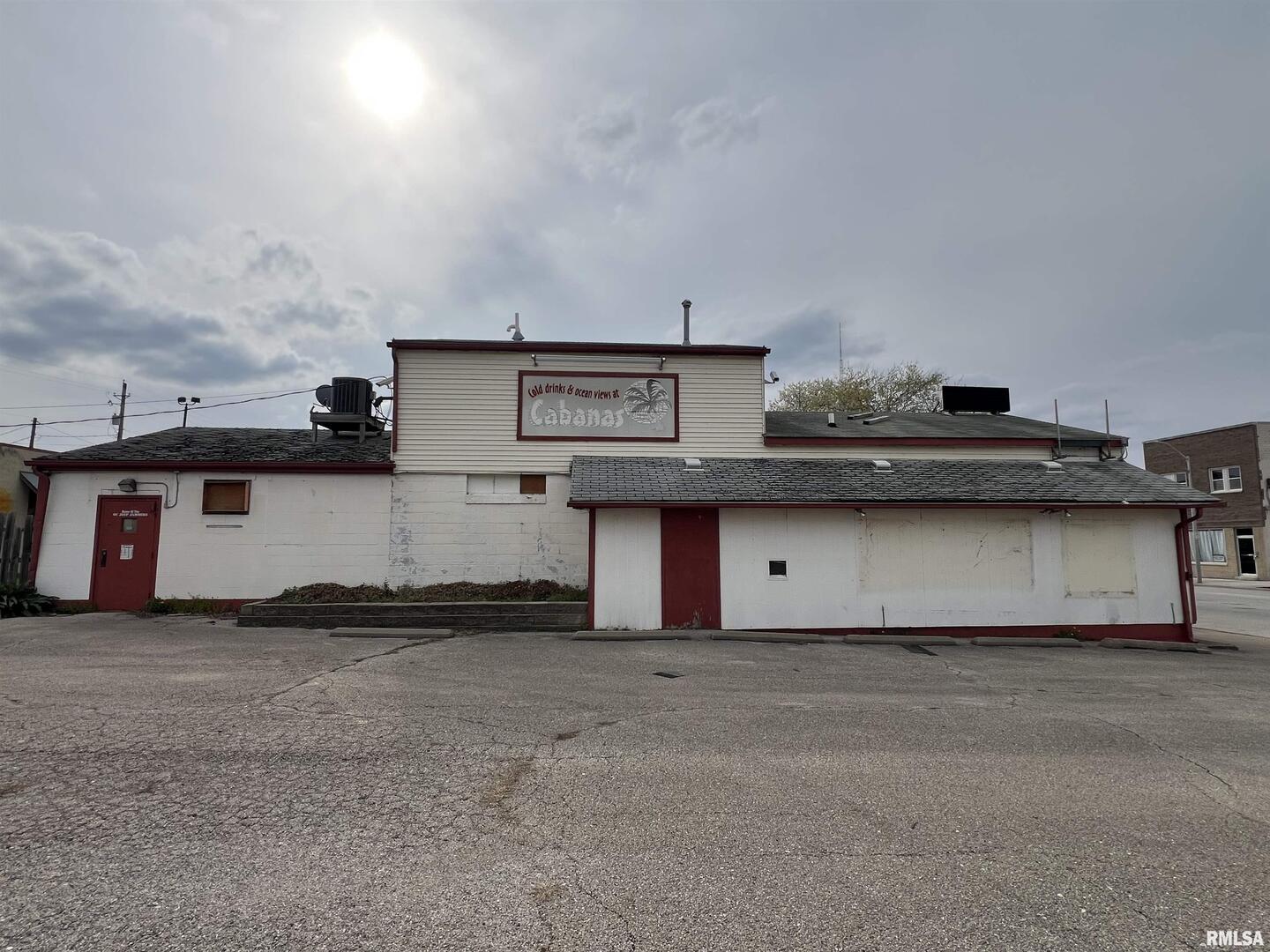 2120 4TH Avenue, Rock Island, IL 61201