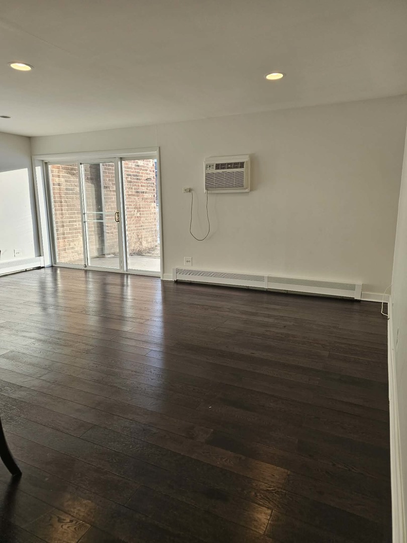 3913 Saratoga Avenue, Downers Grove, IL 60515