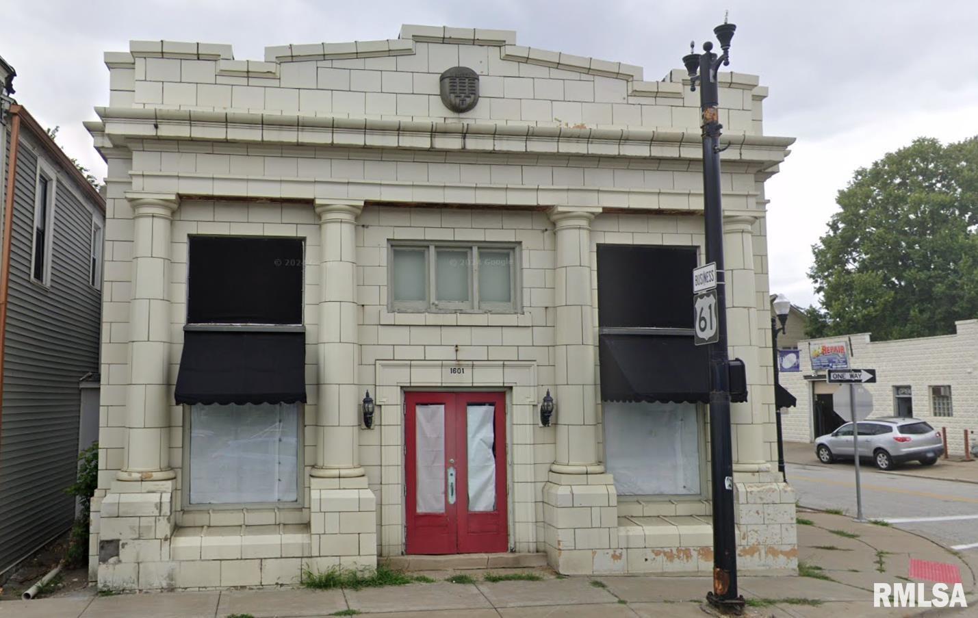 1601 HARRISON Street, Davenport, IA 52803