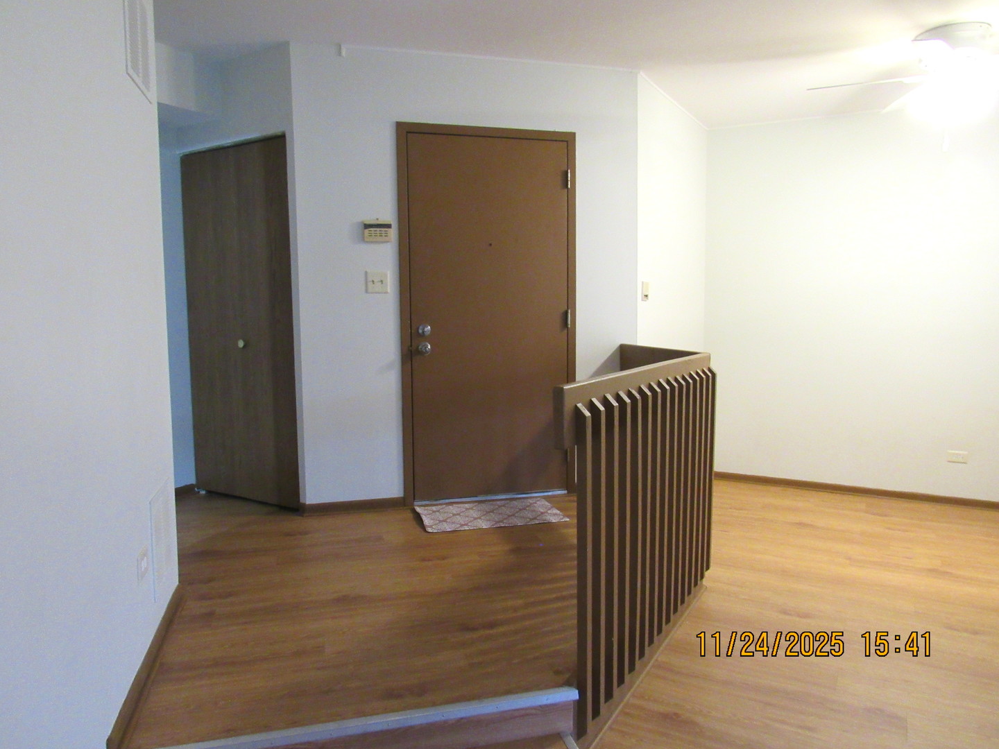 1735 Chesapeake Lane, Schaumburg, IL 60193