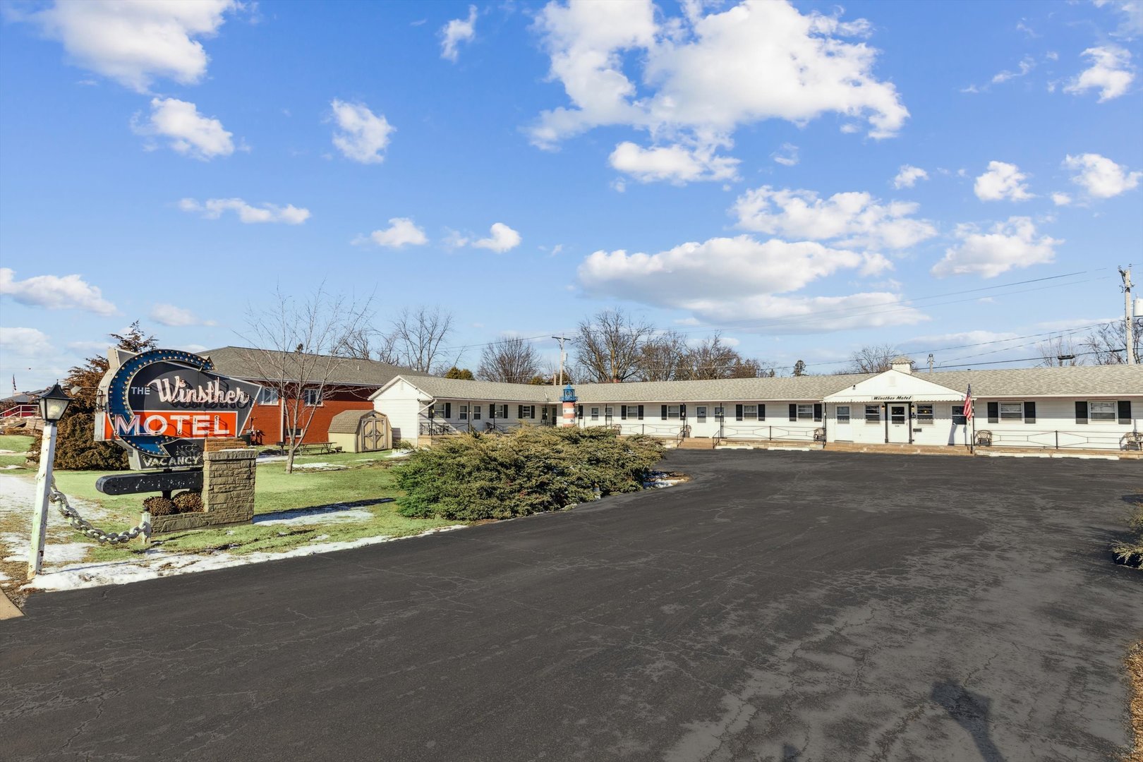 924 11th Street, Dewitt, IA 52472