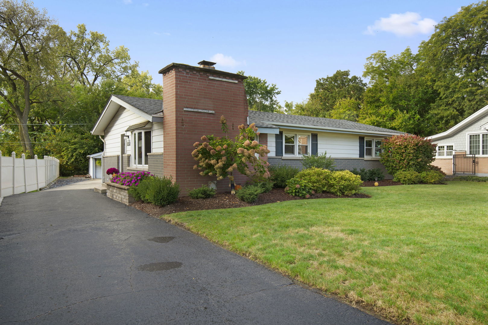 8103 98th Street, Palos Hills, IL 60465