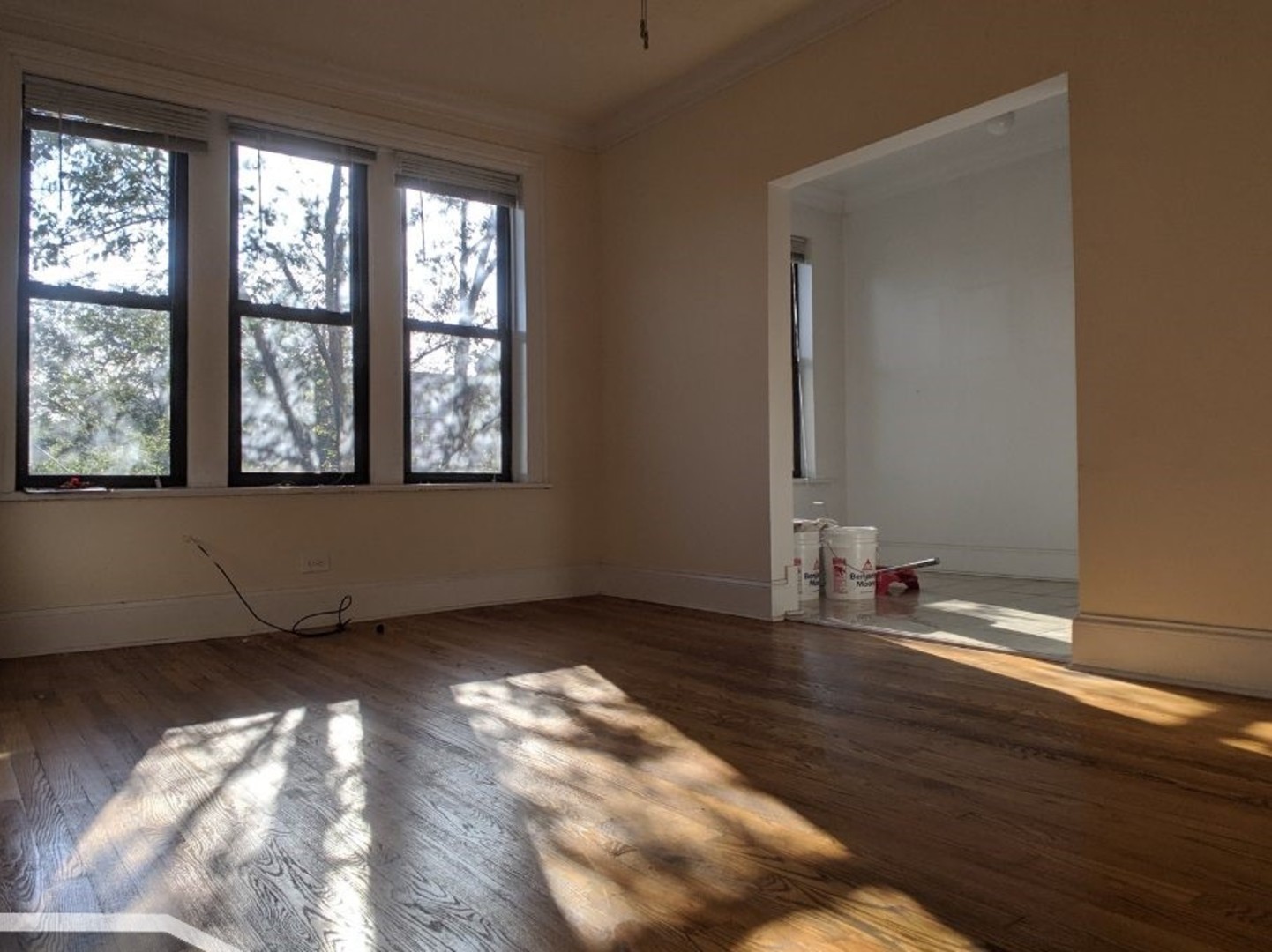 2704 Sawyer Avenue, Chicago, IL 60647