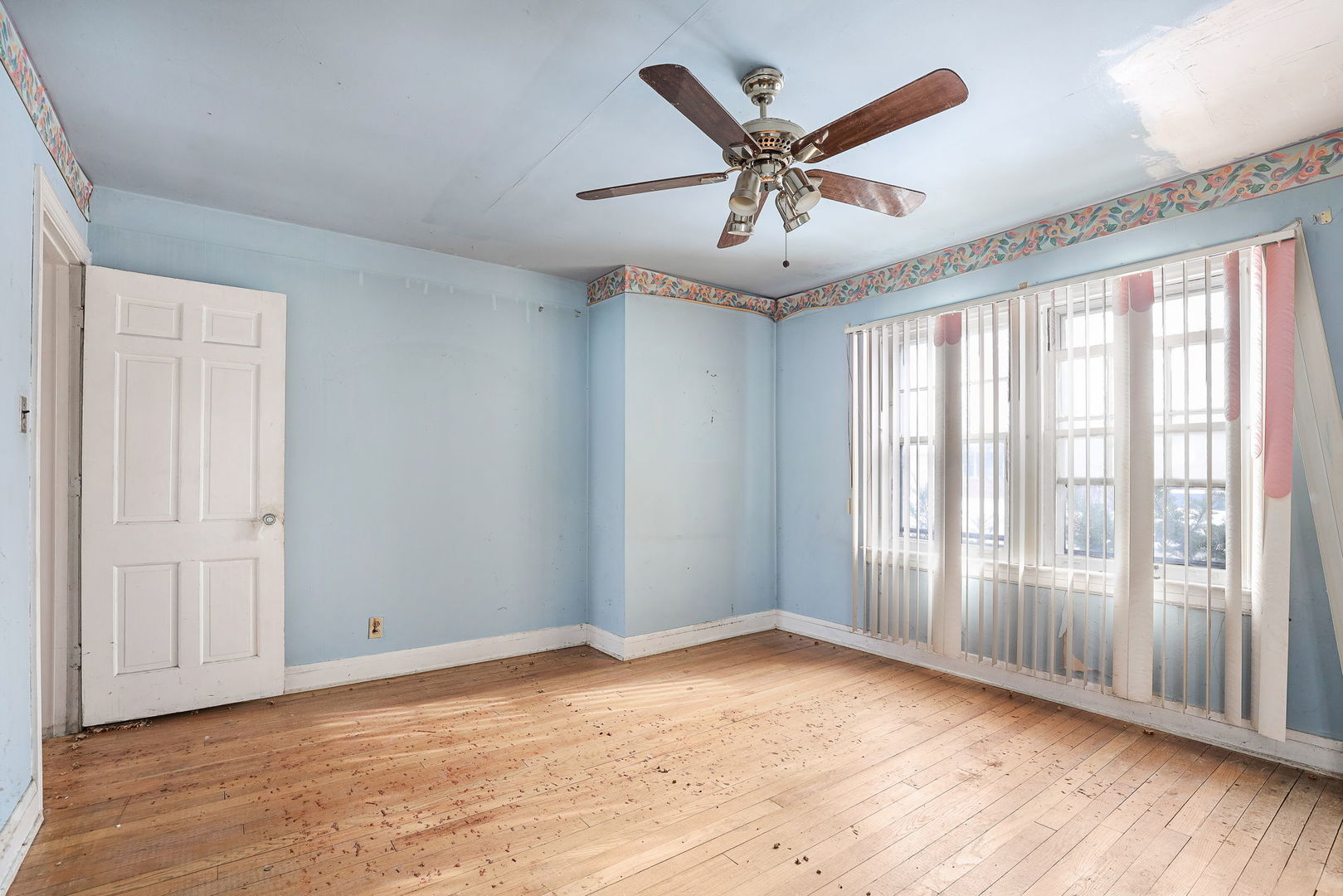 1815 Cleveland Street, Evanston, IL 60202