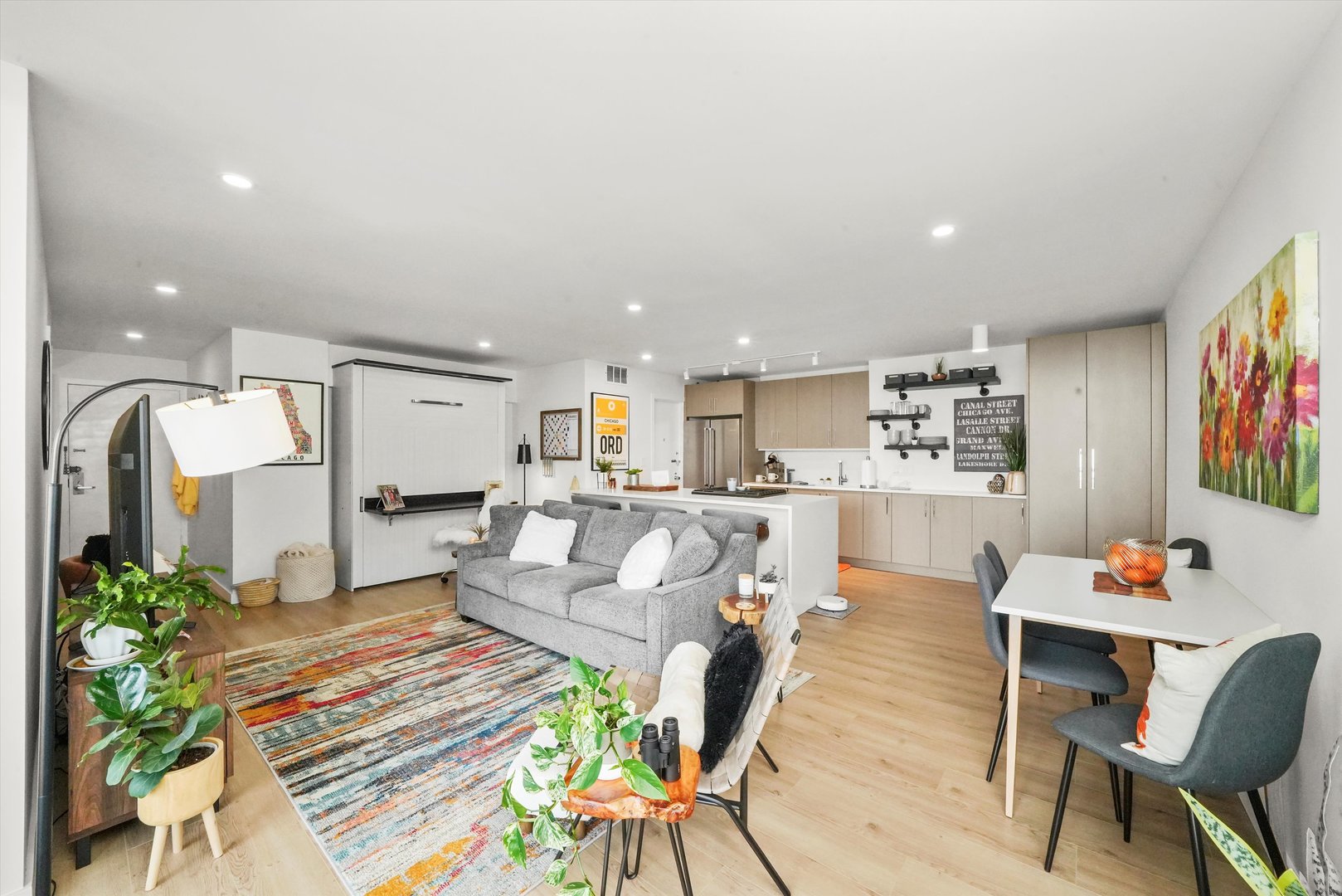 3430 Lake Shore Drive, Chicago, IL 60657