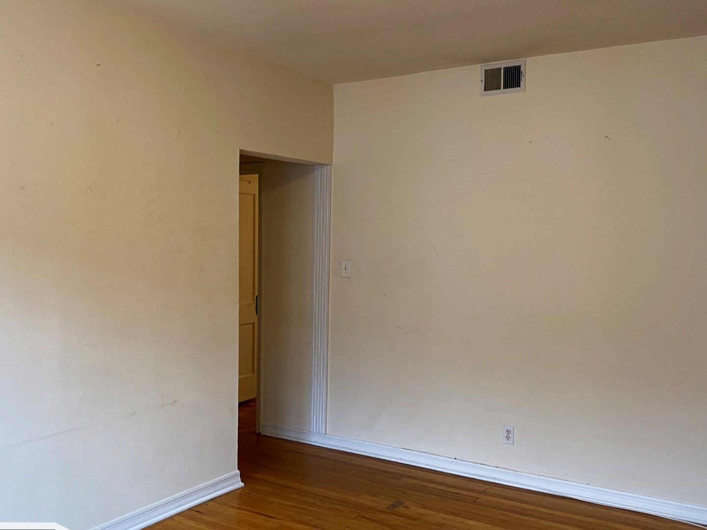 3038 Wellington Street, Chicago, IL 60618