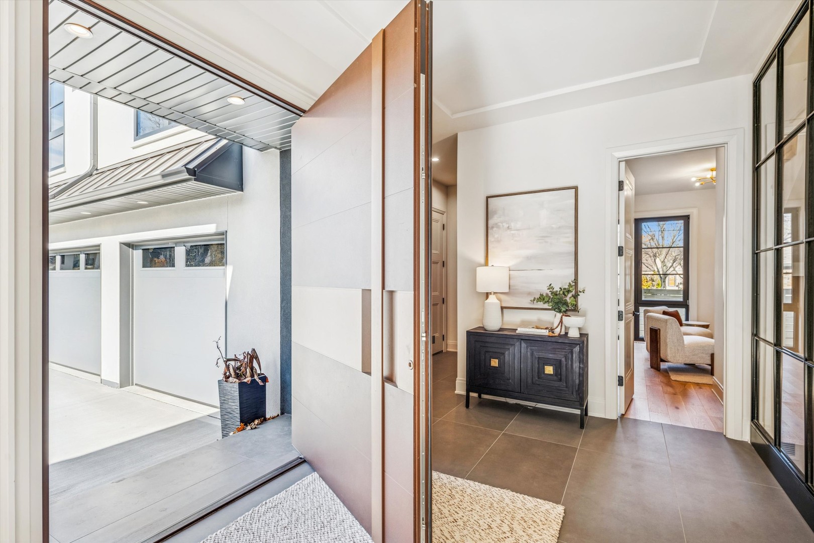 377 Prairie Avenue, Elmhurst, IL 60126