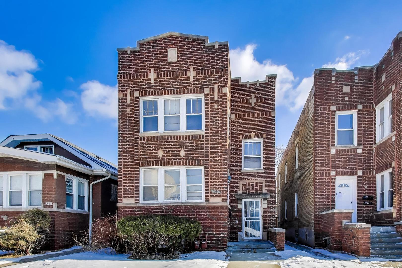 7611 Marshfield Avenue, Chicago, IL 60620