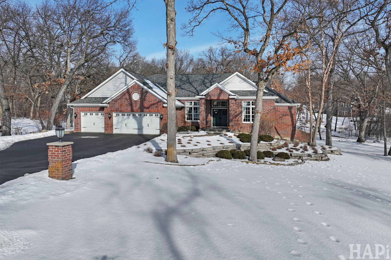 9436 Bellaire Lane, Spring Grove, IL 60081