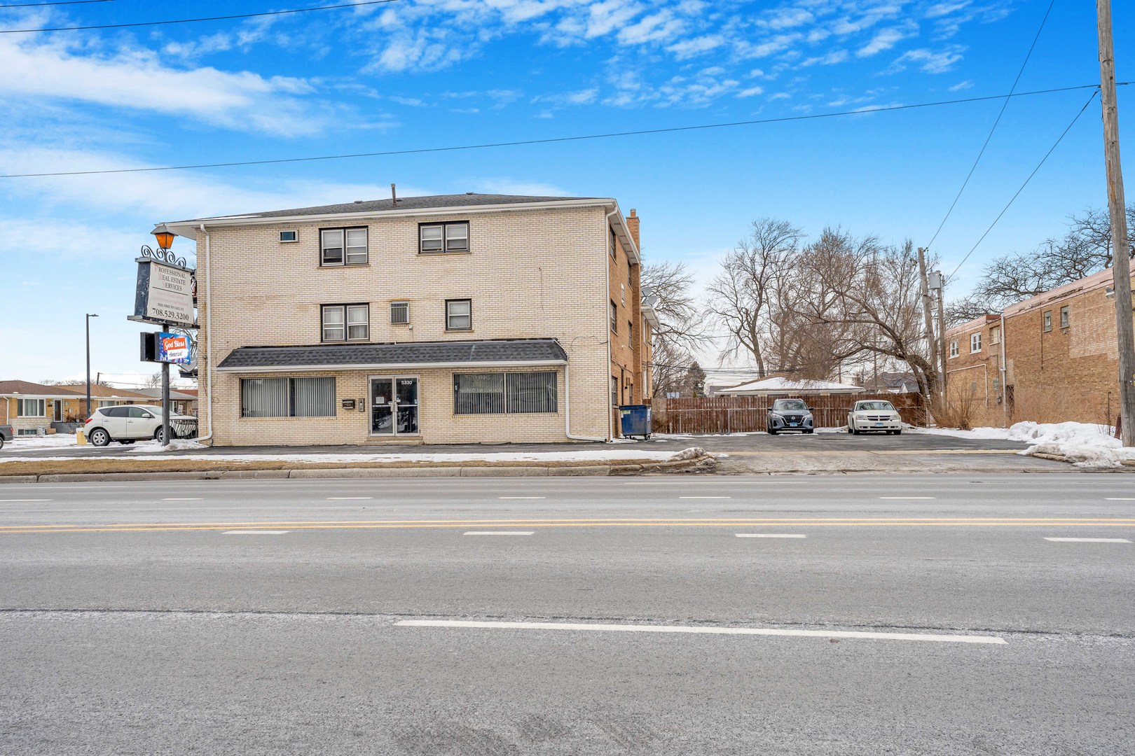 5330 79th Street, Burbank, IL 60459