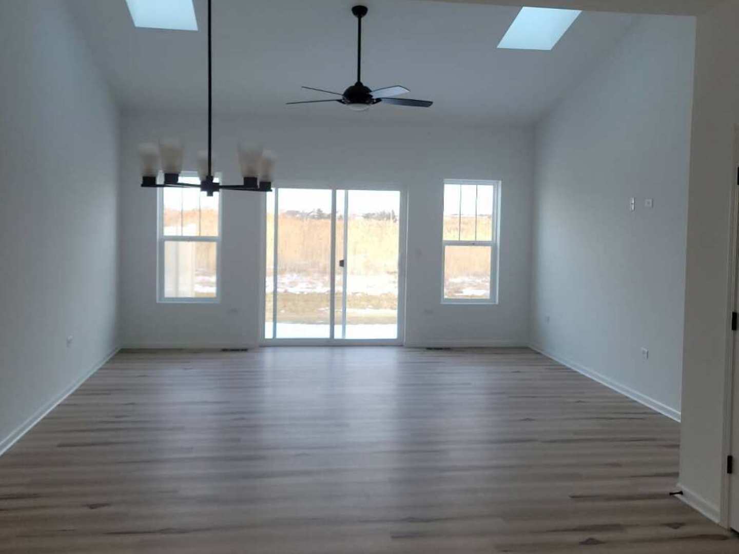 2157 Sky Harbor Drive, New Lenox, IL 60451