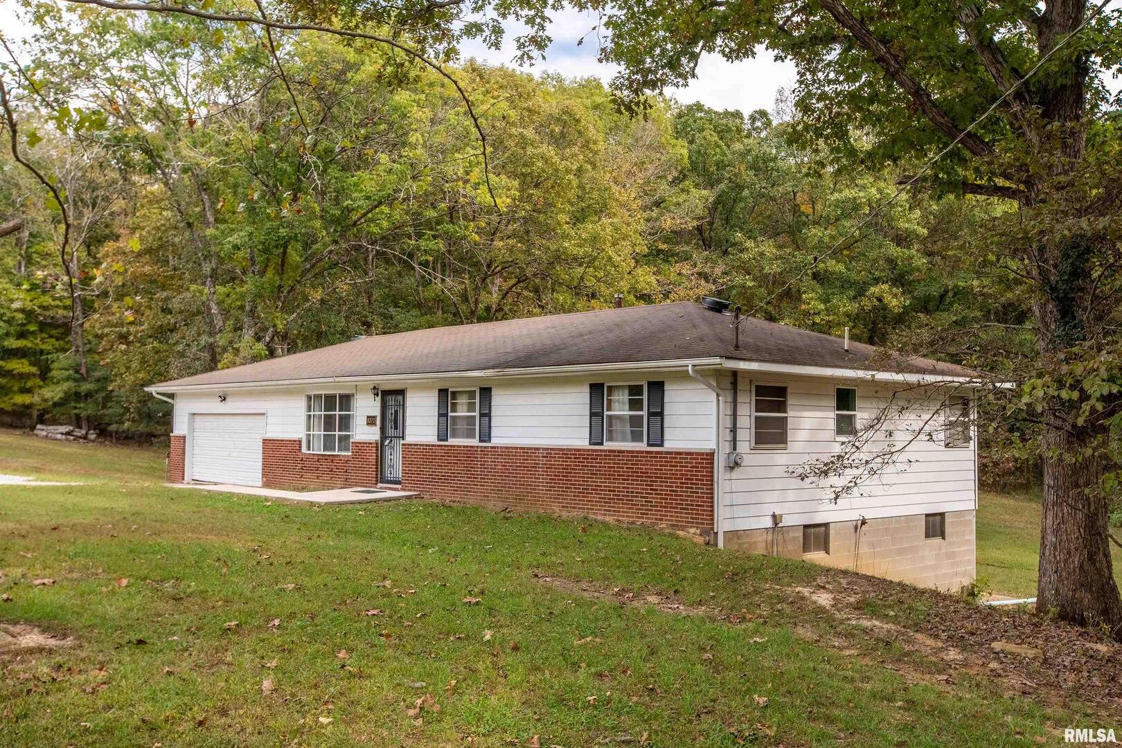 8375 Highway 145 S, Harrisburg, IL 62946