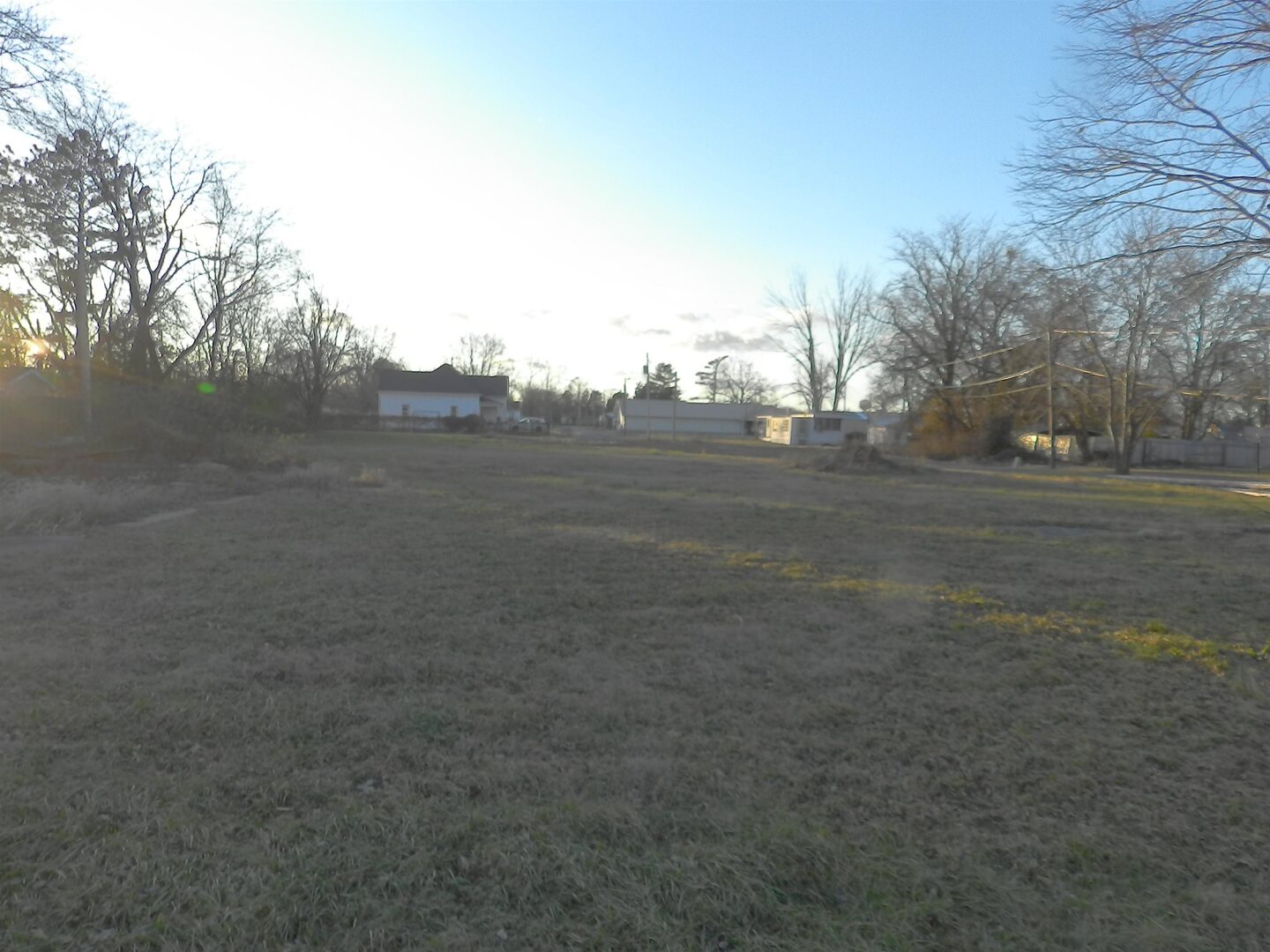 28 Sycamore St Street, Harrisburg, IL 62946