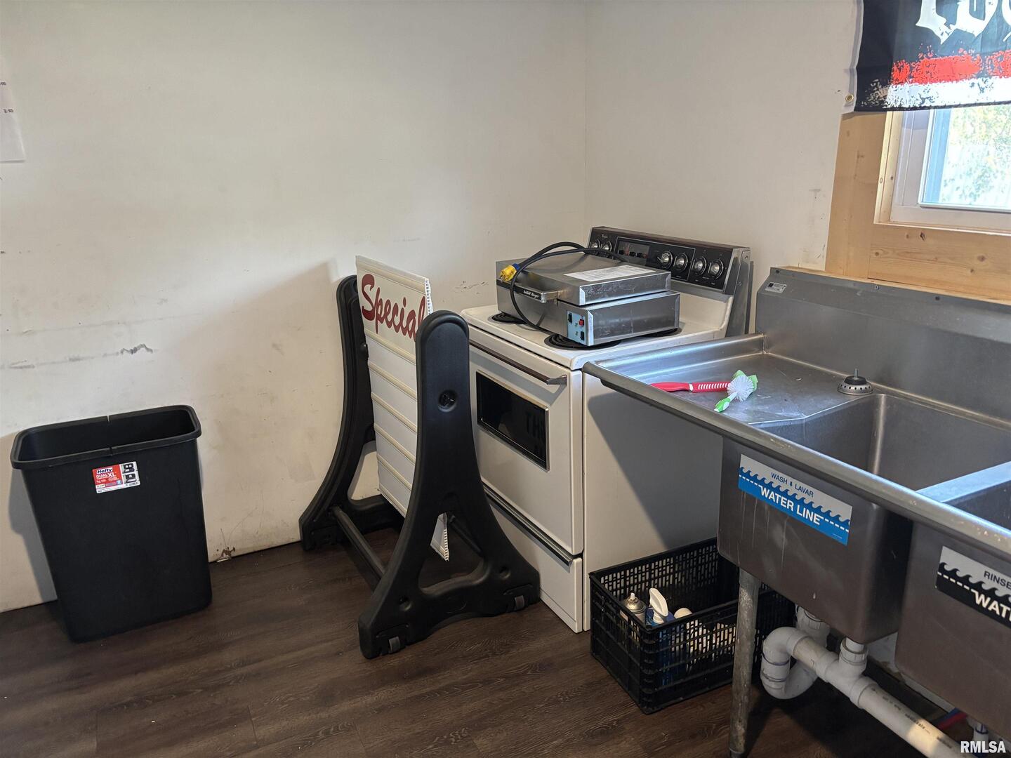 312 WASHINGTON Boulevard, Camanche, IA 52730