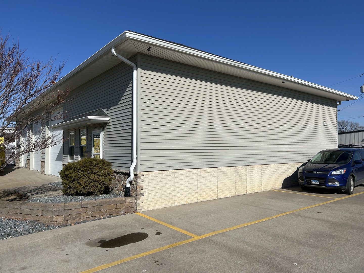 3900 24th Street, Moline, IL 61265