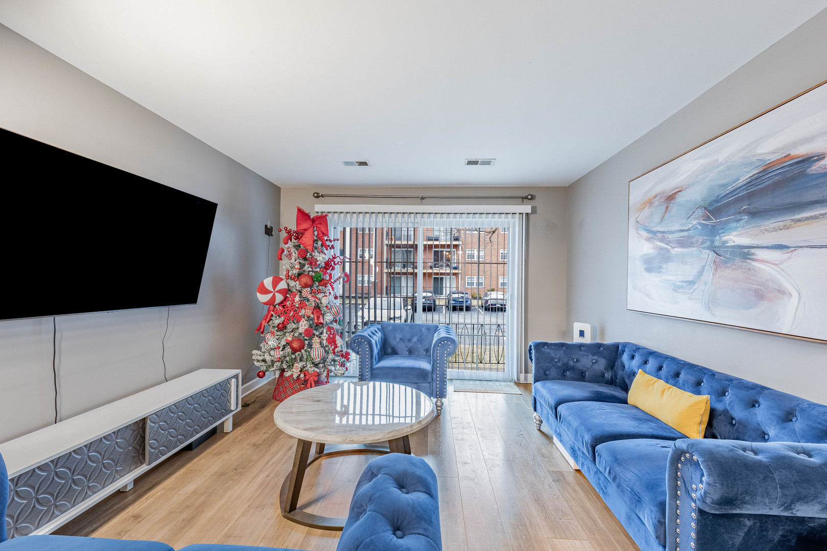 6135 94th Street, Oak Lawn, IL 60453