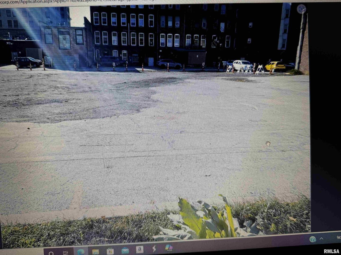 MAIN Street, Davenport, IA 52801