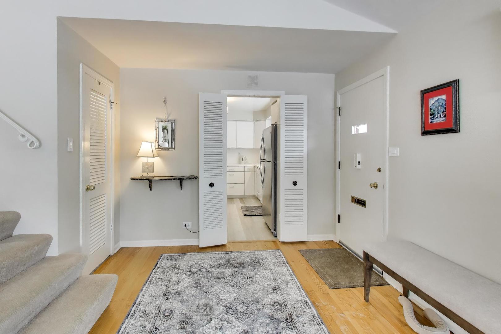 1334 Ferndale Avenue, Highland Park, IL 60035