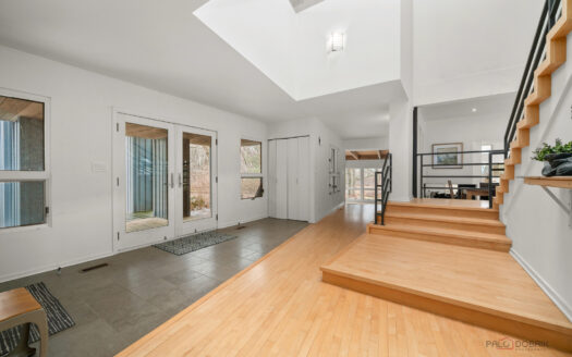 18212 Oak Grove Road, Harvard, IL