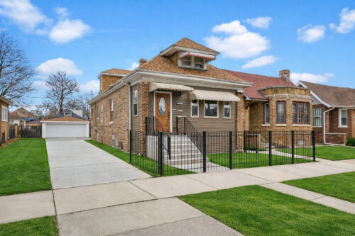 7717 S Luella Avenue, Chicago, IL