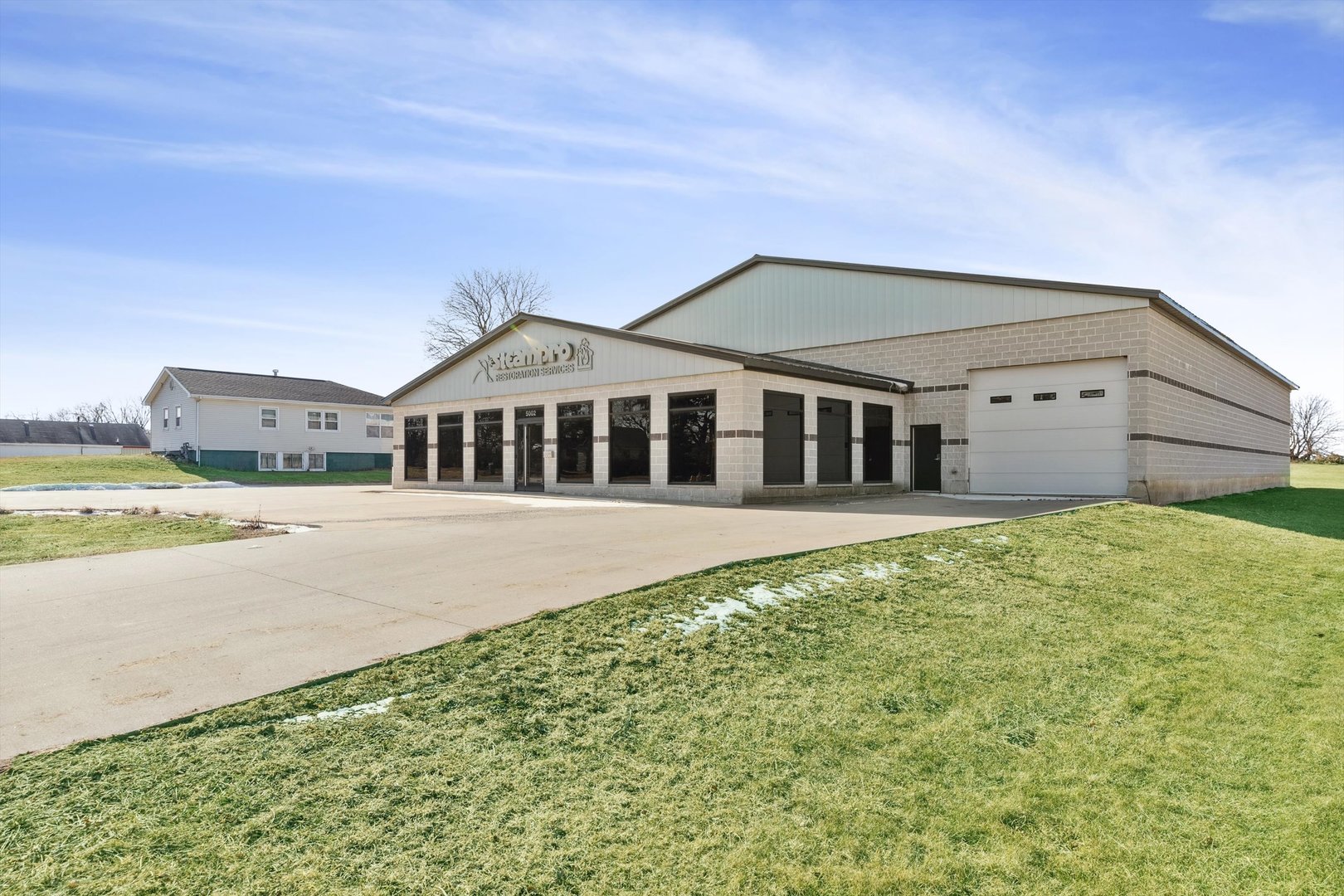 5002 N Pine Street, Davenport, IA