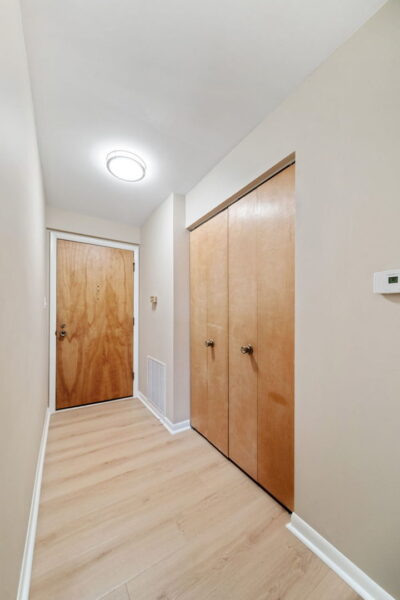 1025 S Fernandez Avenue #4M, Arlington Heights, IL