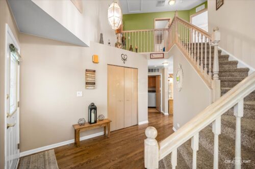 12 Middlefield Court, Lake In The Hills, IL