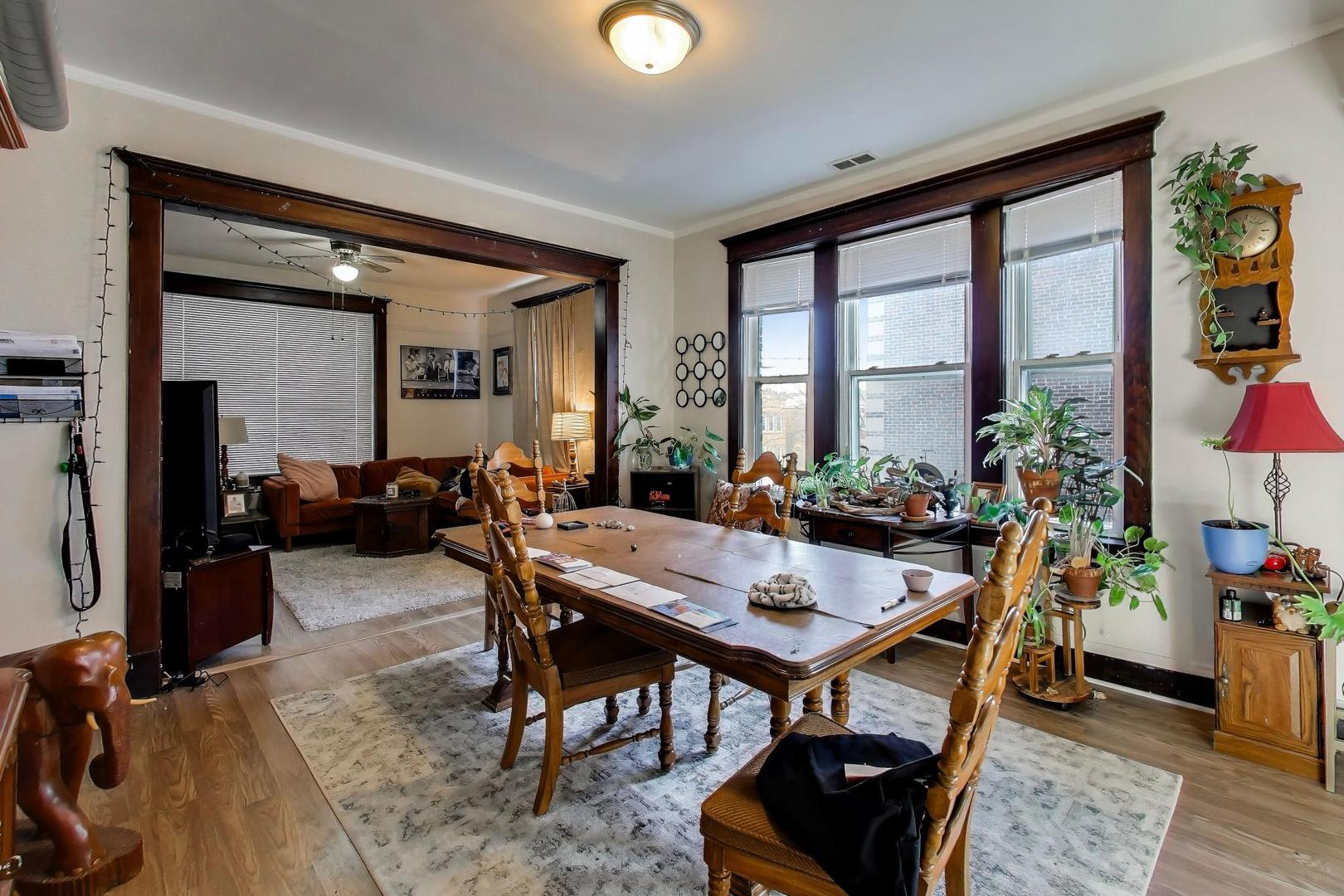 810 Austin Avenue, Oak Park, IL 60302