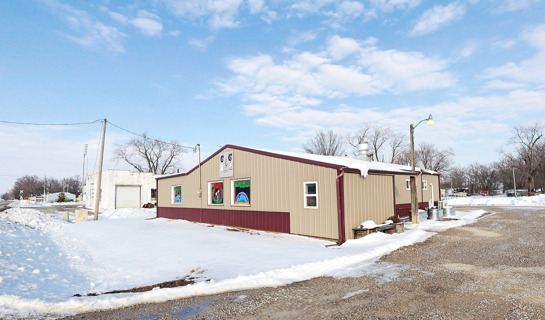 204 Main Street, Iuka, IL 62849