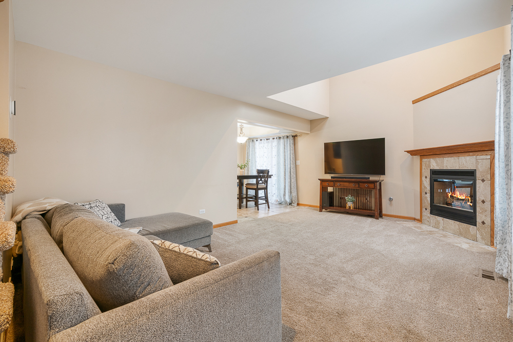 16013 Laurel Drive, Orland Park, IL 60462