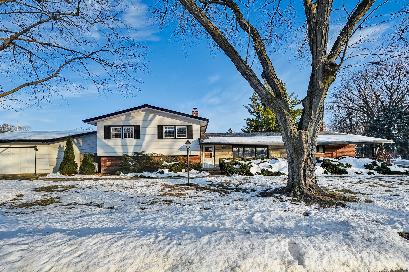 1 Merry Court, Countryside, IL 60525