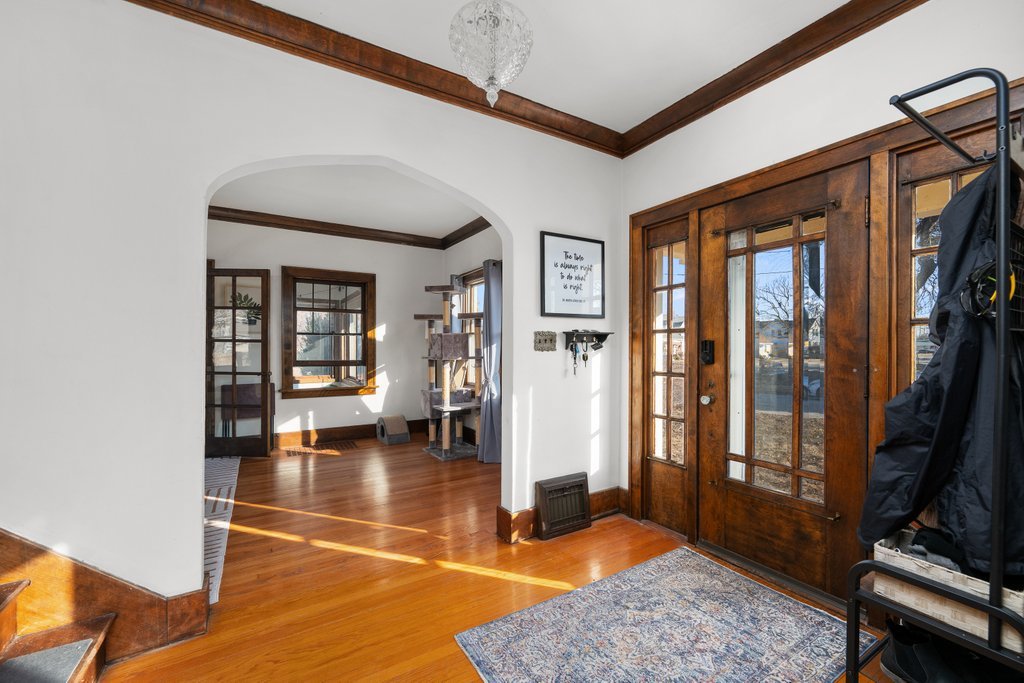 2545 18th Avenue A, Moline, IL 61265