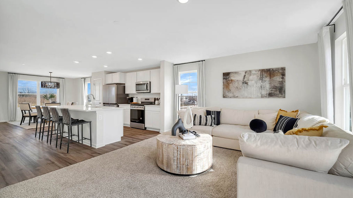 421 lakeshore Court, St. Charles, IL 60174