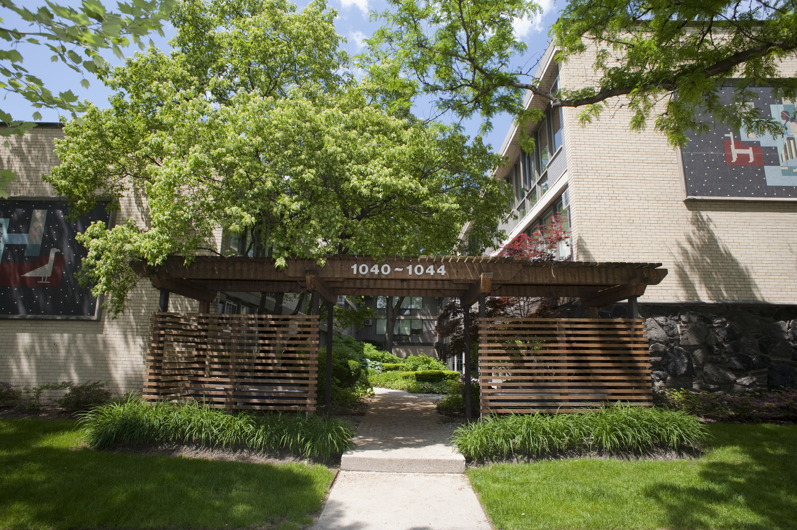 1044 Ontario Street, Oak Park, IL 60302