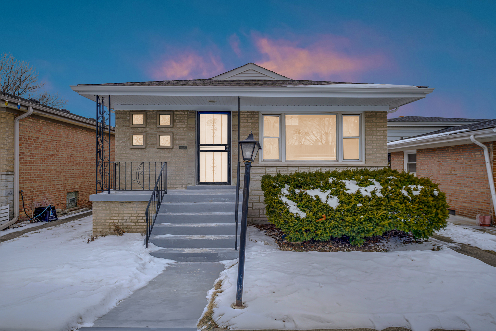 12930 Carpenter Street, Calumet Park, IL 60827