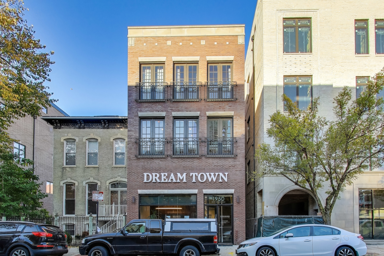 1950 Sedgwick Street, Chicago, IL 60614