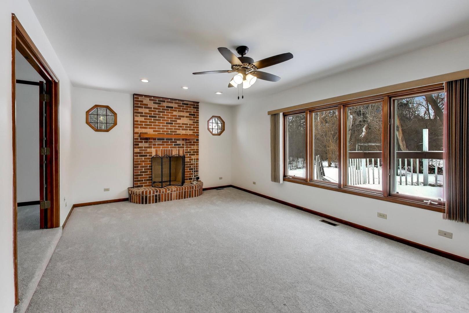 1111 Samstag Court, Naperville, IL 60563