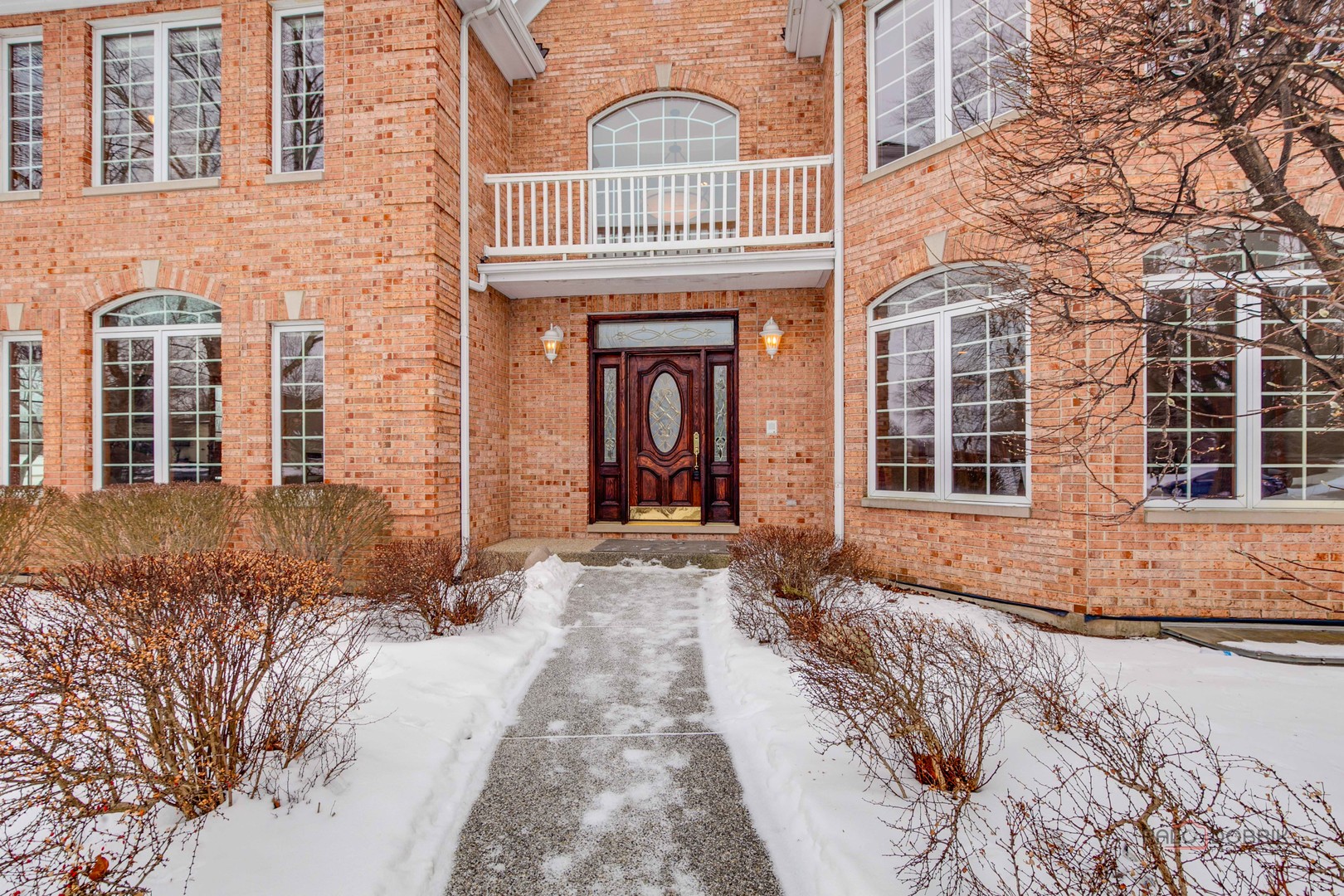 37181 Fox Hill Drive, Wadsworth, IL 60083