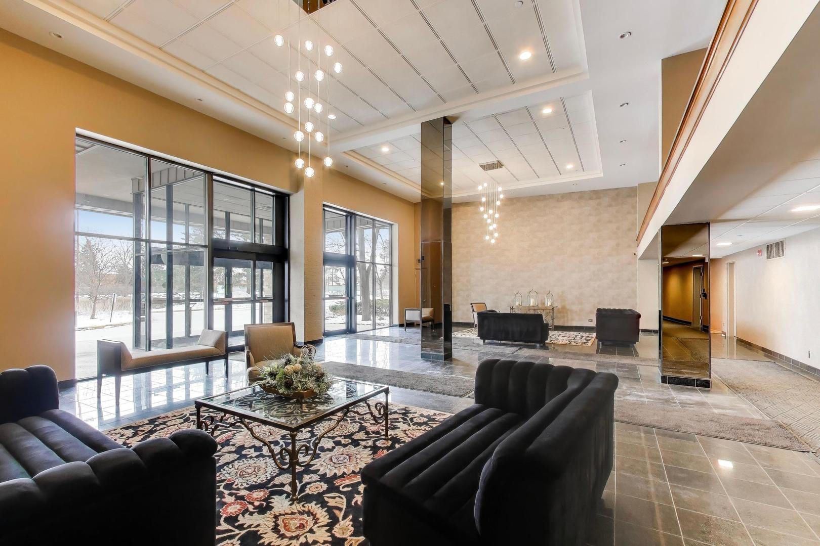 6340 Americana Drive, Willowbrook, IL 60527