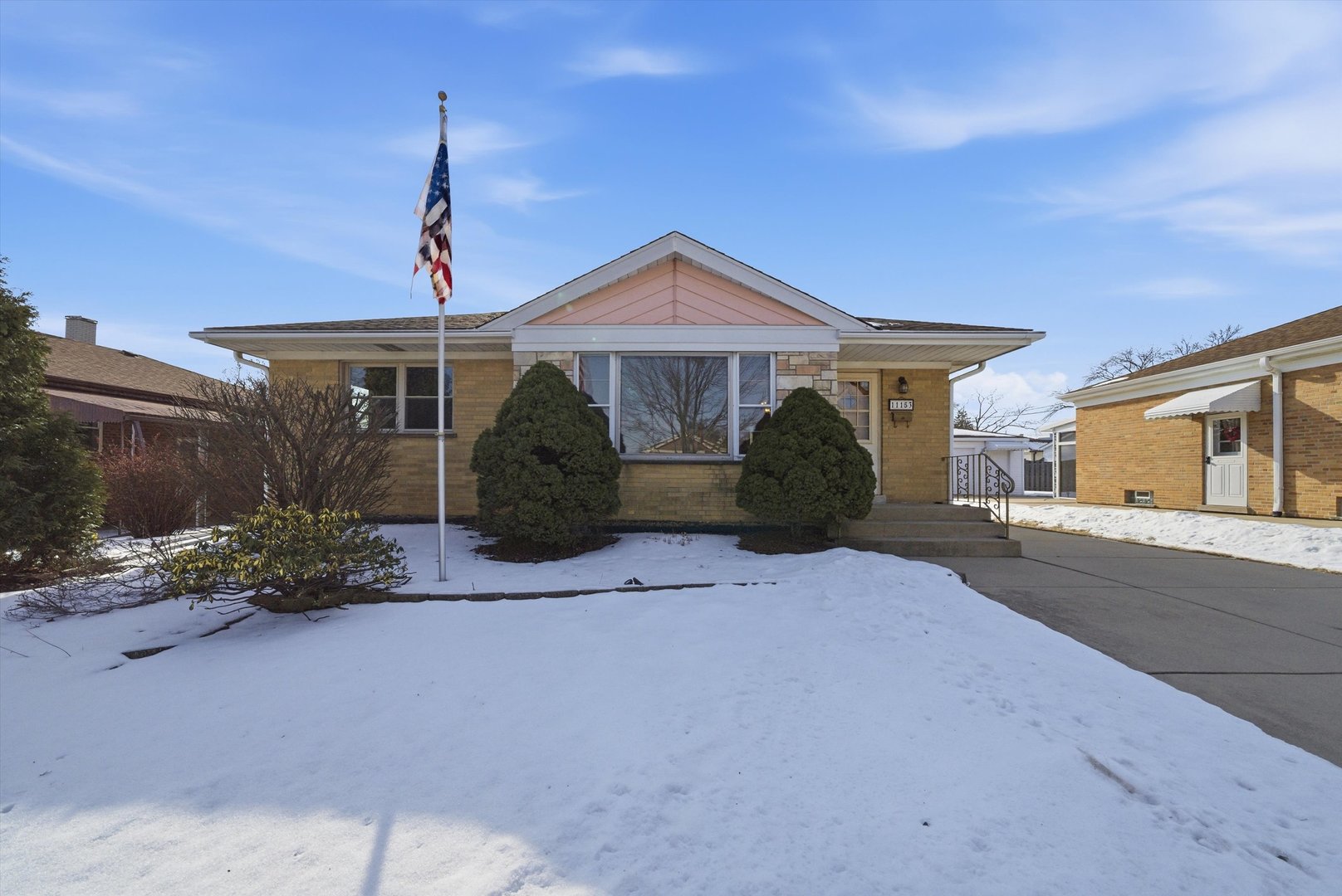 11153 Shakespeare Street, Westchester, IL 60154