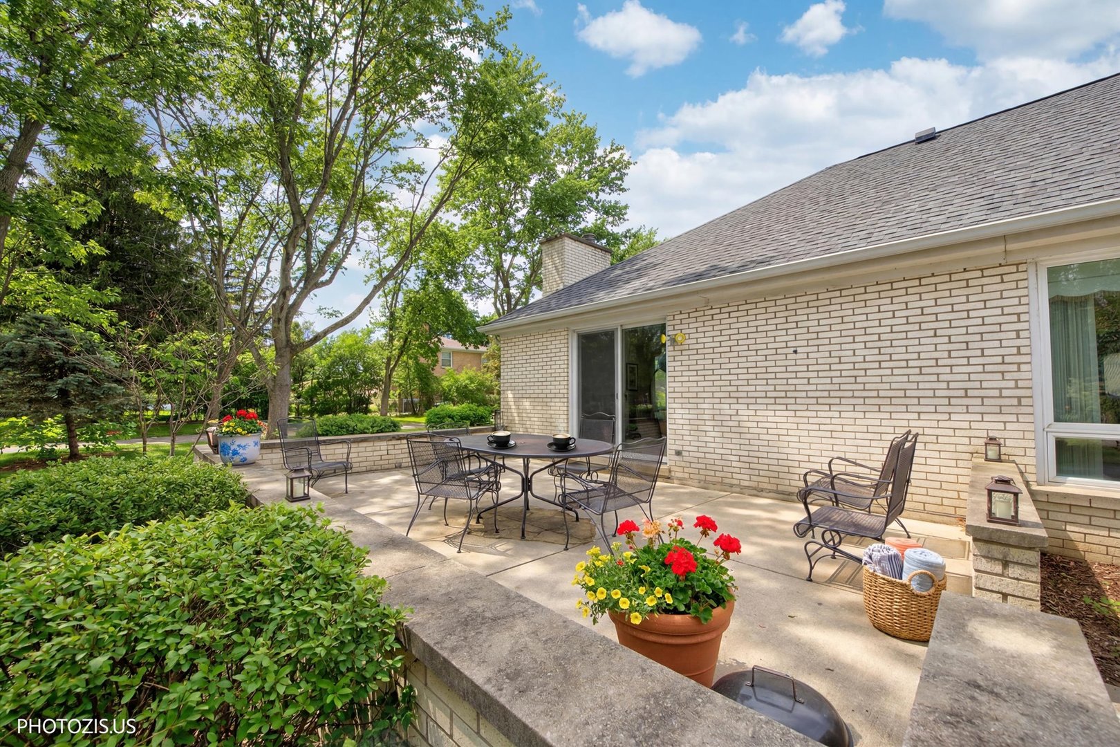 3849 Grace Lane, Glenview, IL 60025