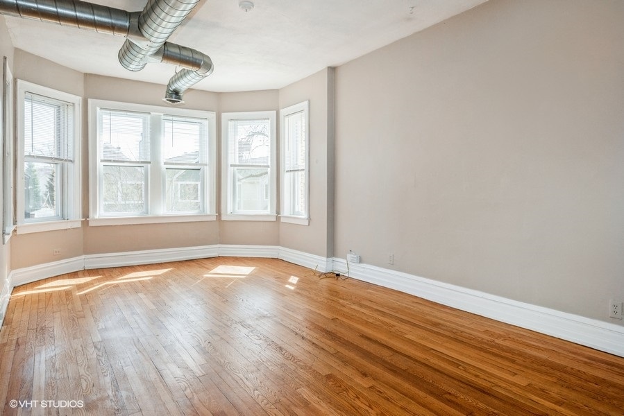 2444 Campbell Avenue, Chicago, IL 60647