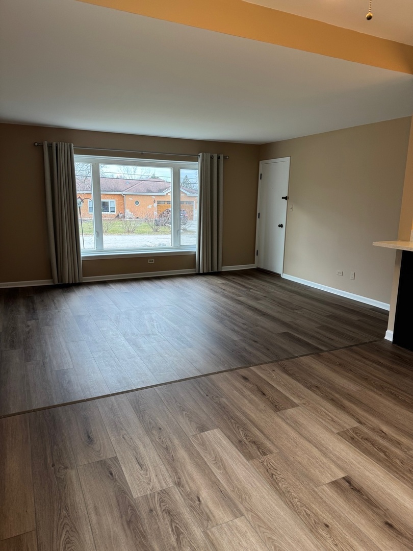 9731 90th Avenue, Palos Hills, IL 60465