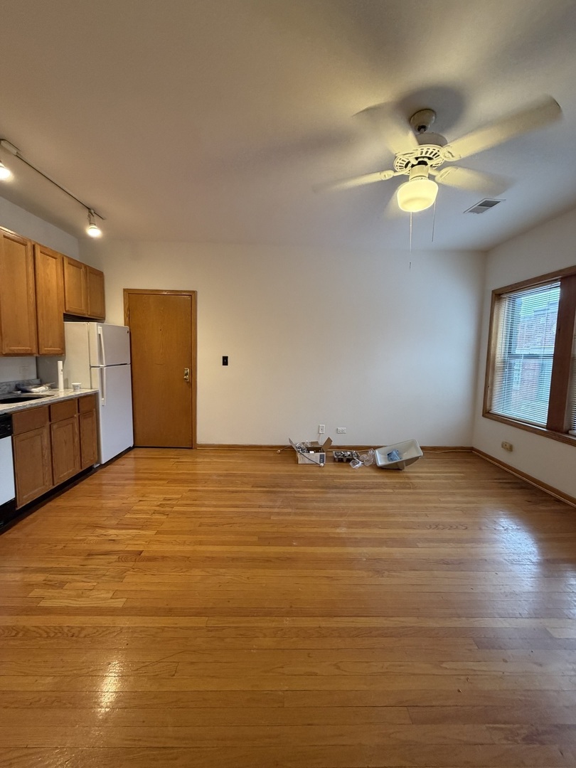 628 Patterson Avenue, Chicago, IL 60613