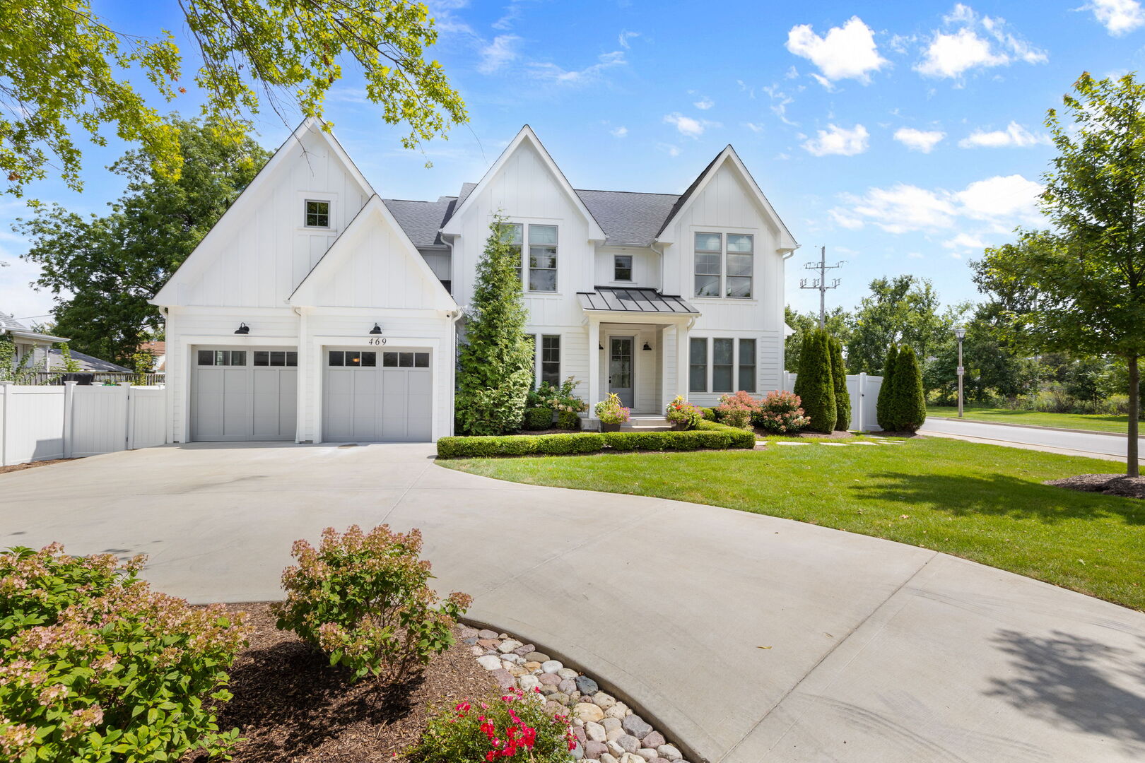 469 Sunnyside Avenue, Elmhurst, IL 60126